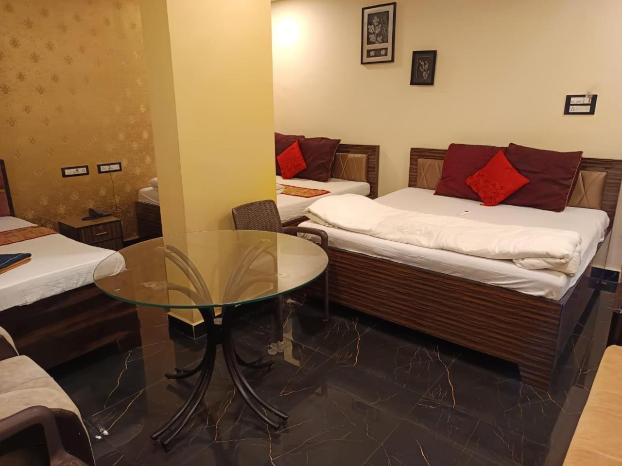 Hotel Golden Plaza Vashi Exterior foto