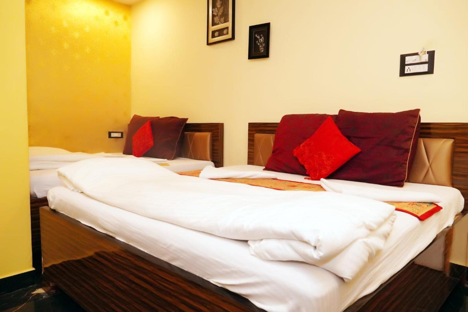 Hotel Golden Plaza Vashi Exterior foto